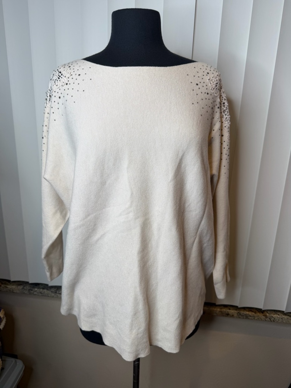 Liv Milano Cream Blouse Embellished Shoulders Lace Accents Size Large